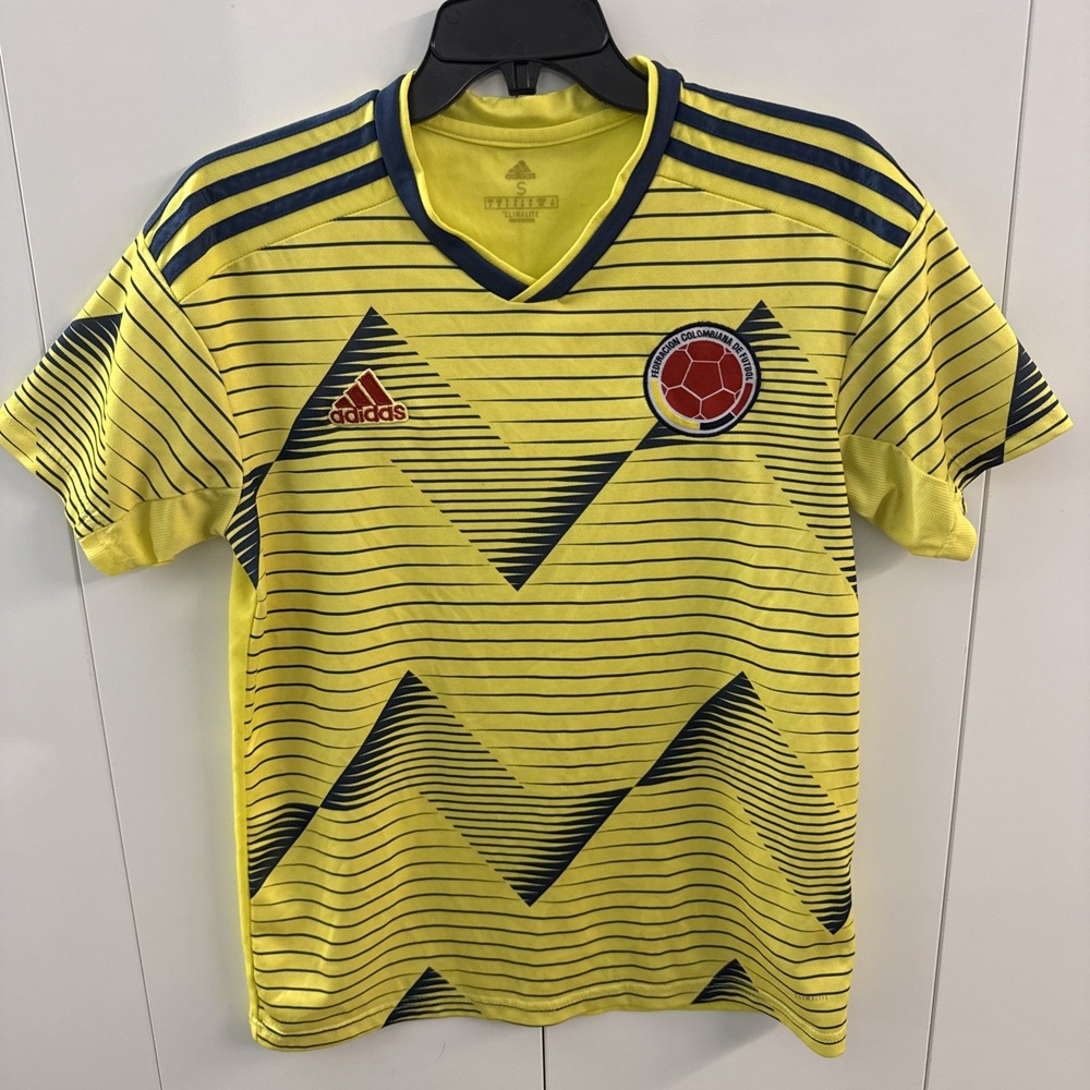 Colombia National Team Jersey Mens Small Adidas Soccer FIFA Climalite Shirt